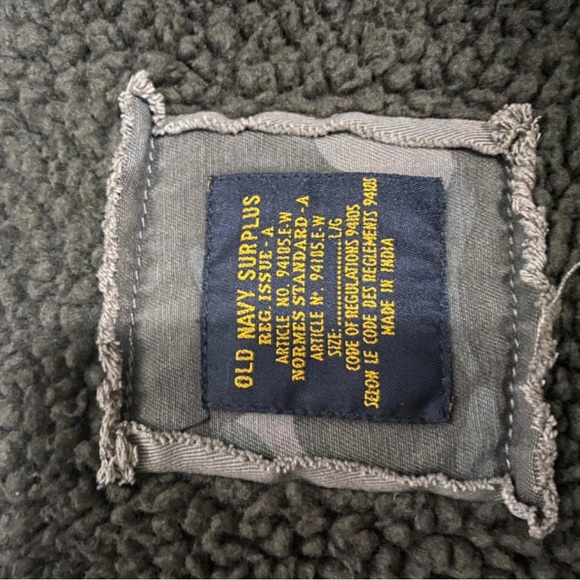 Camouflage boys jacket size large - Picture 2 of 2